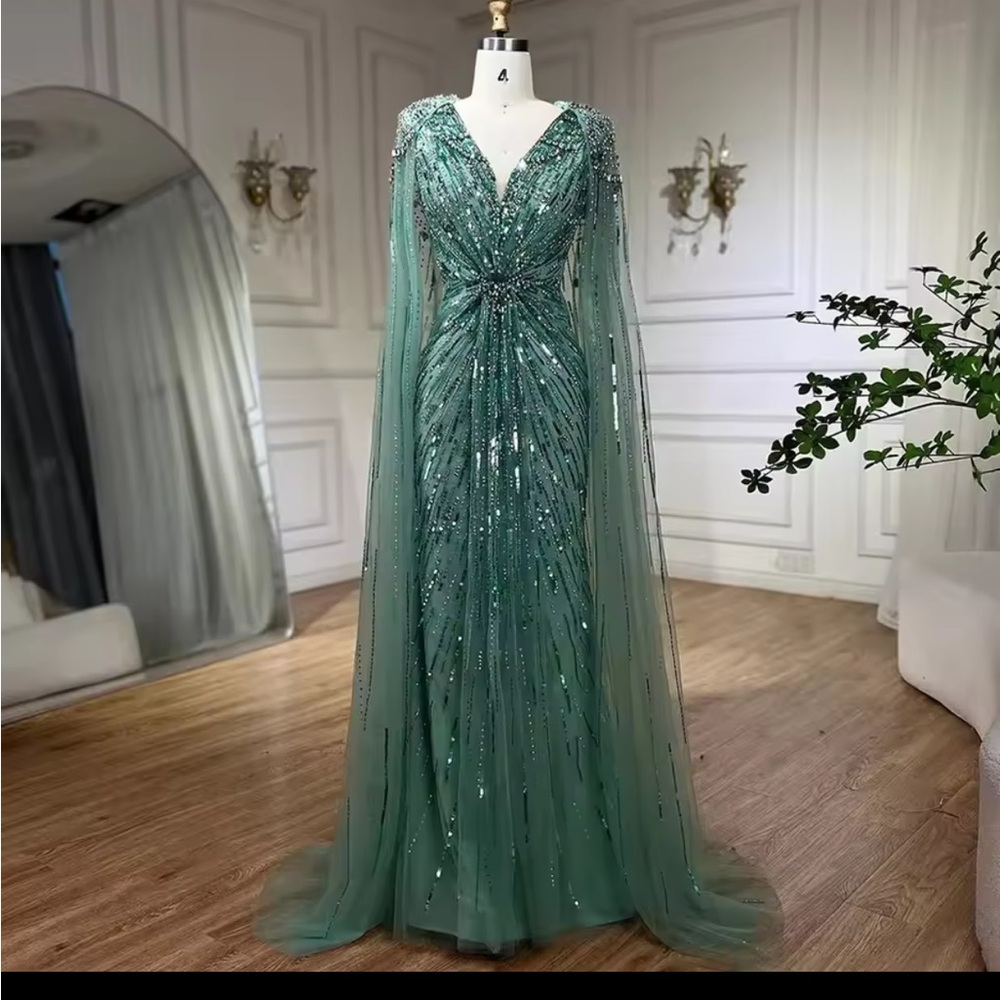 Elegant Green Evening Gown